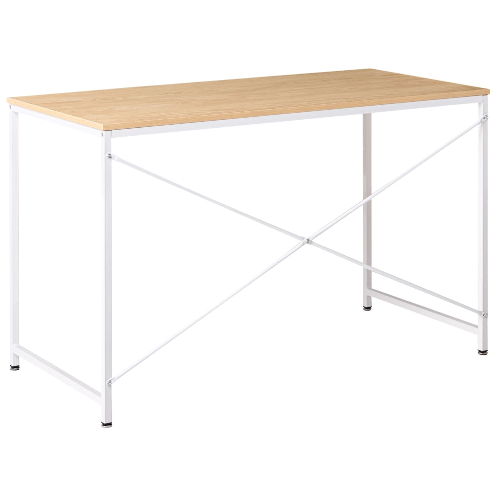 Scrivania con piano in MDF bianco chiaro e gambe e struttura in ferro verniciato a polvere. Ufficio domestico. Stile industriale moderno.