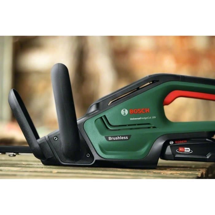 Tagliasiepi a batteria UniversalHedge Cut 18-55 con 2 batterie Bosch