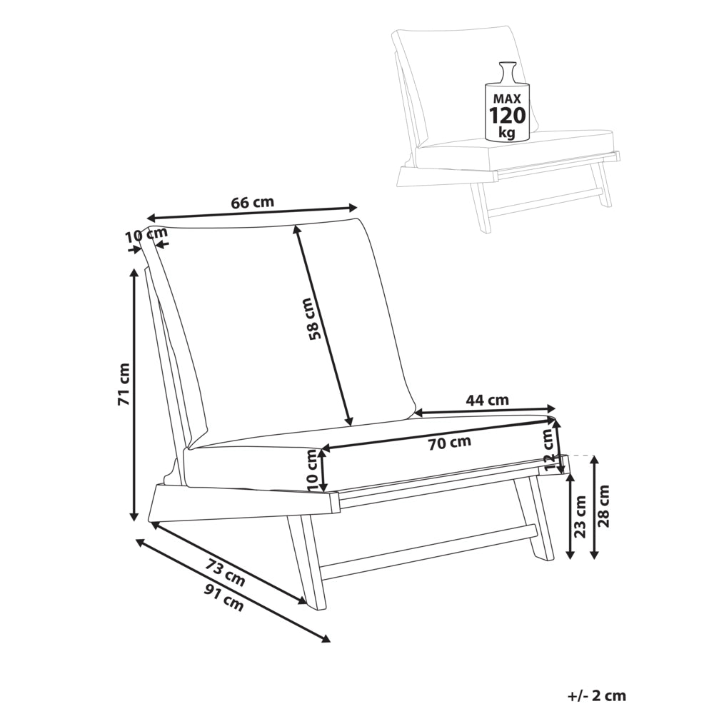 Poltroncina Light in legno di acacia colore bianco sporco con schienale e cuscini per la seduta Design perfetto per interni ed esterni, che unisce stile moderno e rustico.