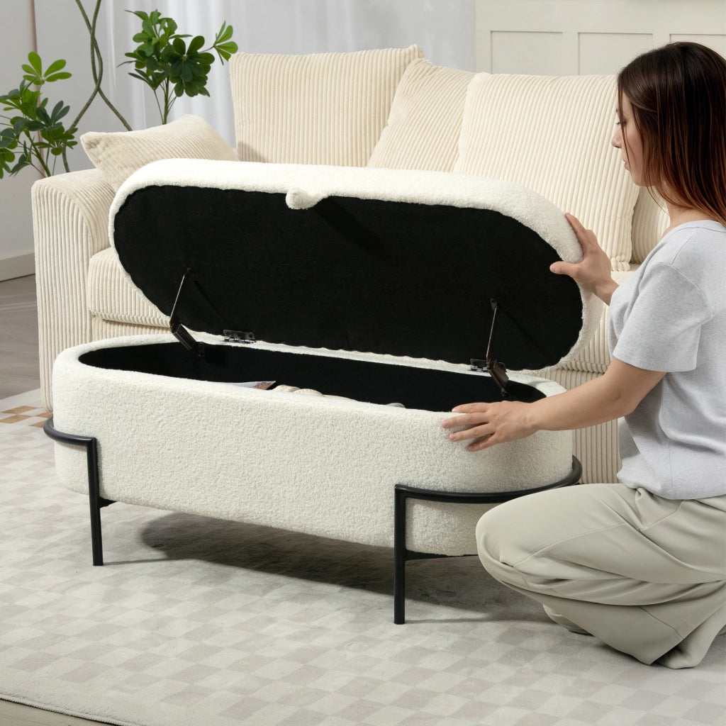 Sgabello con coperchio e contenitore ¨C Minimal ¨C crema, imbottito, struttura in metallo