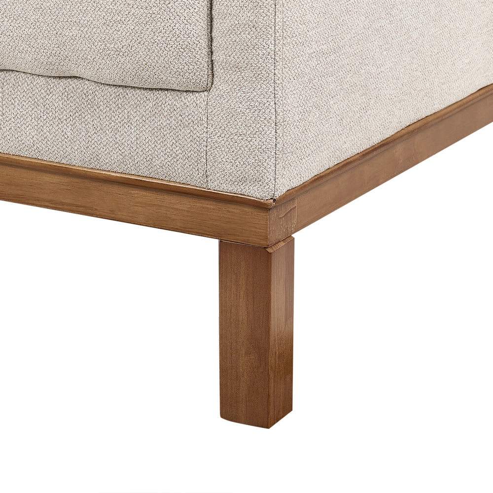 Divano moderno in tessuto beige chiaro 4 posti con gambe in legno stile moderno