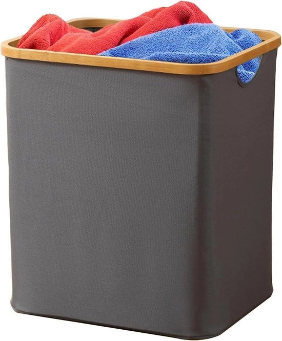 Wastino pieghevole grigio 60 litri con maniglie 

Specifiche tecniche: 

- Capacità: 60 litri
- Materiale: 
- Dimensioni: 
- Peso: 
- Modello: 
- Codice prodotto: