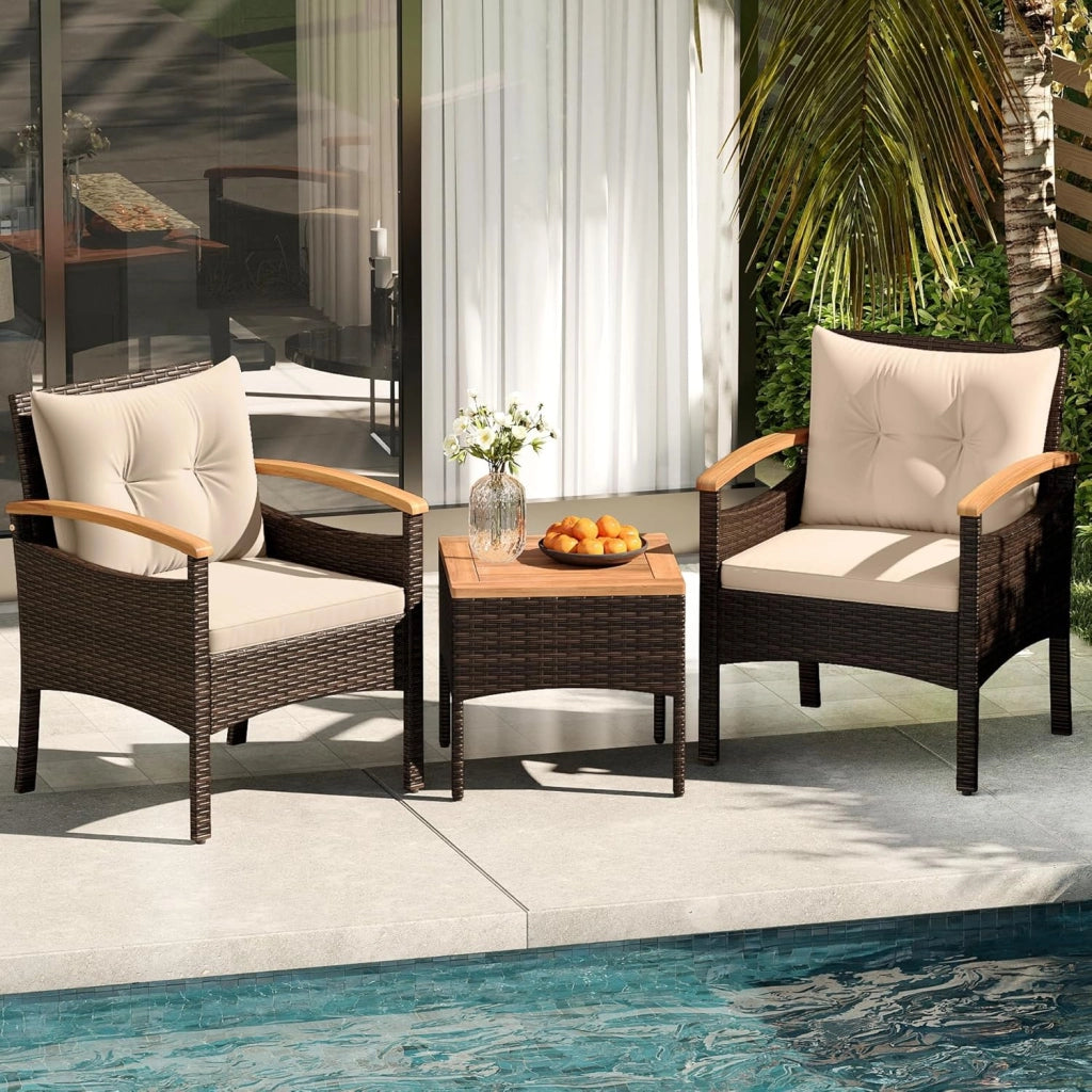 Salotto da Giardino in Rattan PE, Salottino da Esterno 3 Pz, 2 Poltrone con Braccioli e Schienale, 1 Tavolino con Piano in Legno Massello, per Terrazzo, Balcone, Patio (Marrone+Beige)