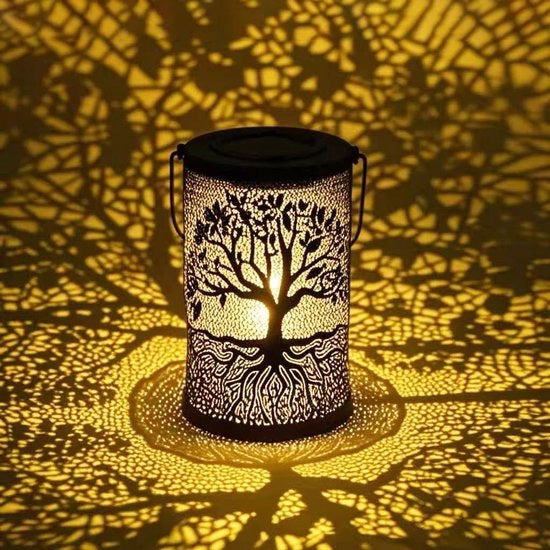 Lanterne Solari Metalliche a forma di Albero della Vita - Luci da Esterno in Alluminio - Lampade da Giardino - Decorazione per Patio, Corte e Vialetto - Accessori per Esterni - Illuminazione Decorativa a Risparmio di Energie