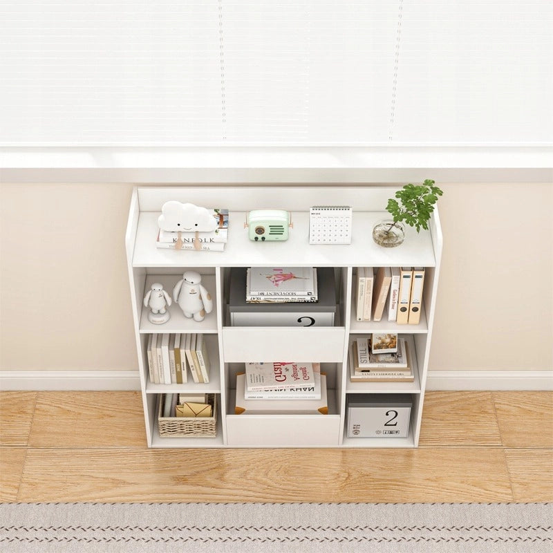 Libreria da 106x30x104 cm in finitura bianca, elegante e moderna.