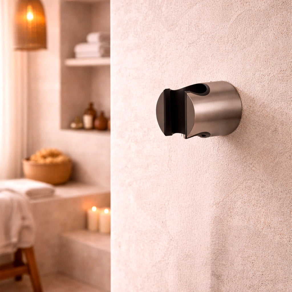 Titolo SINED Attacco muro per doccino Levante in acciaio inox 316L finitura canna fucile resistente alla corrosione e durevole per ambienti difficili ATTACCO-MURO-DOCCINO-LEVANTE-CANNA-FUCILE