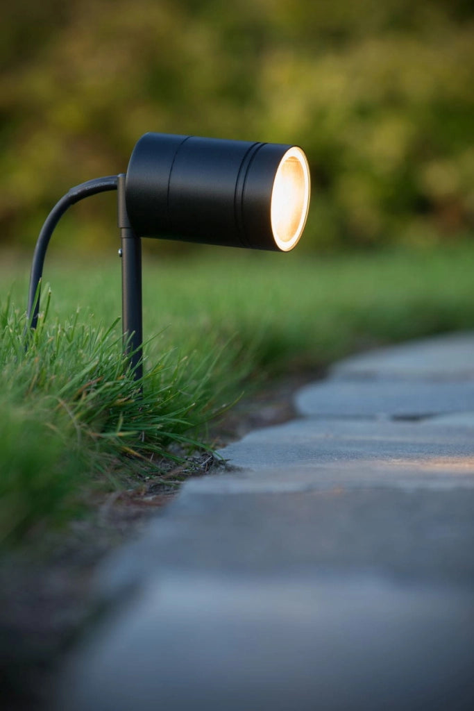 Lampada da esterno Lucide ARNE-LED nera GU10 5W 2700K IP44