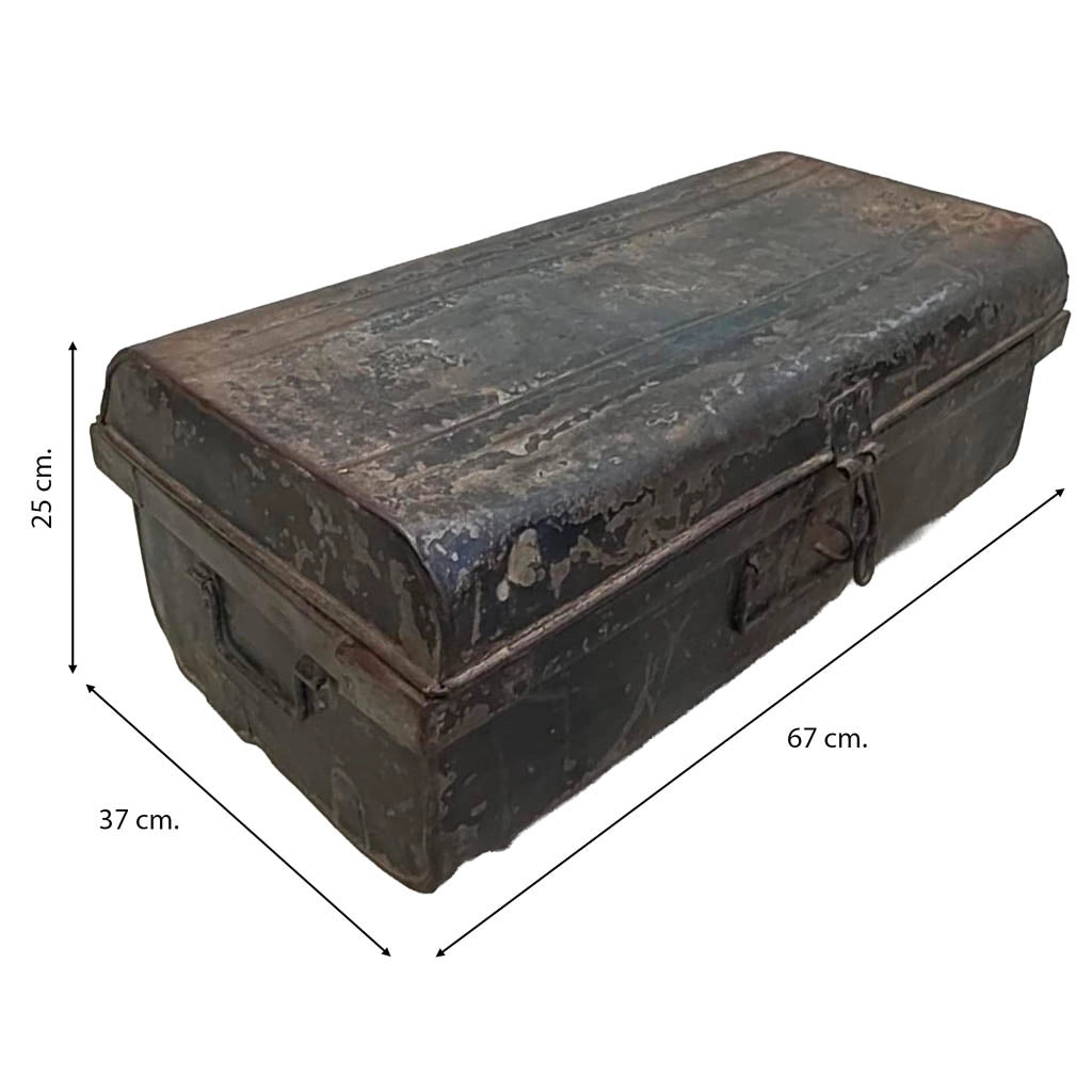 Valigia artigianale in metallo, 67x37x25h cm