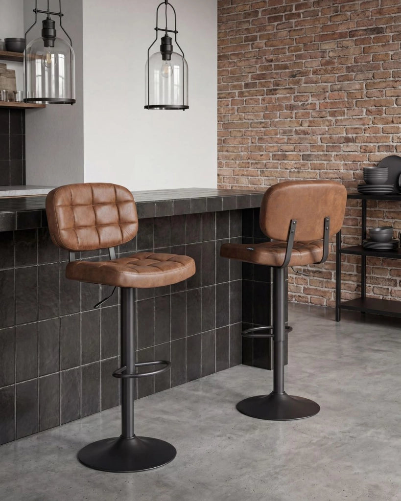 Set di 2 sgabelli da bar girevoli regolabili in altezza rivestiti in ecopelle scamosciata marrone stile retrò