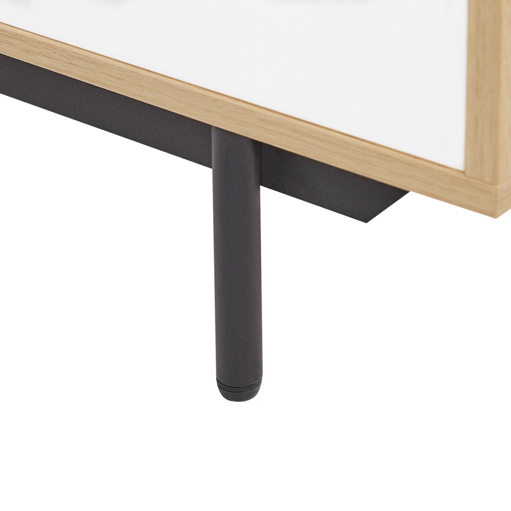 Credenza in legno chiaro con armadi in derivati del legno bianchi Scaffali per cassetti in stile retrò