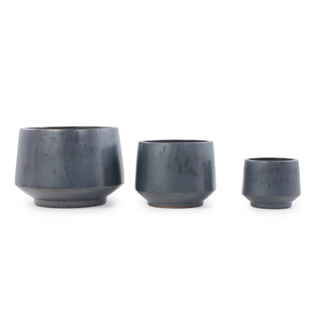 Fioriera in ceramica fatta a mano finitura opaca nera con fori di drenaggio per interni e balcone Ø 22 cm