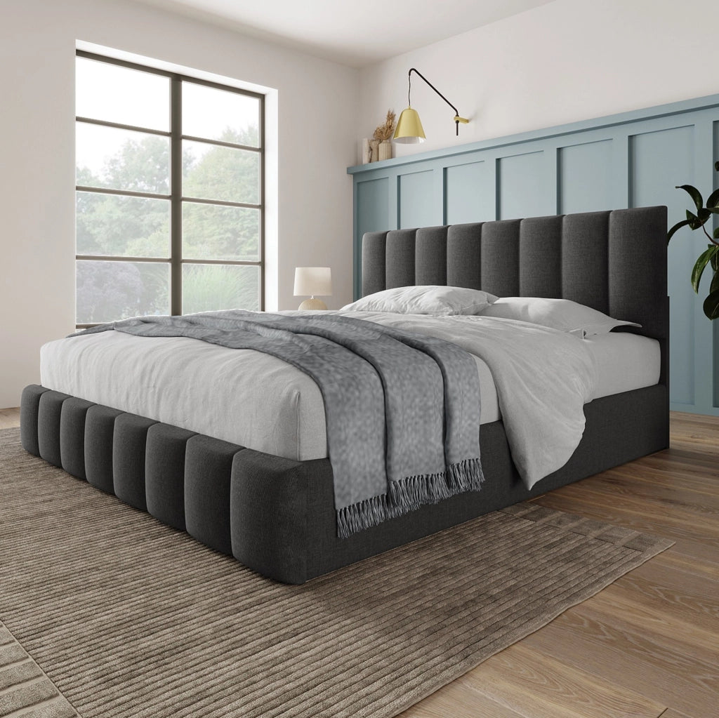 Letto matrimoniale 140x200 cm con contenitore; testiera regolabile; in lino grigio; con materasso