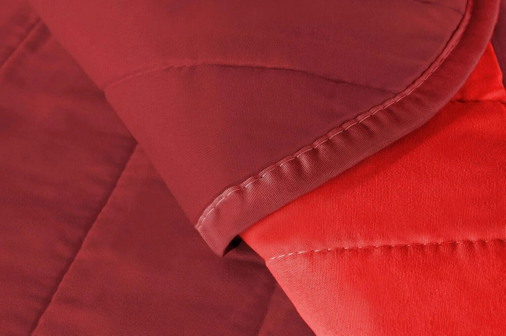 Coppia Set 2 Pezzi Copripoltrona Universale Imbottito Morbido Double Face Elegante Rosso