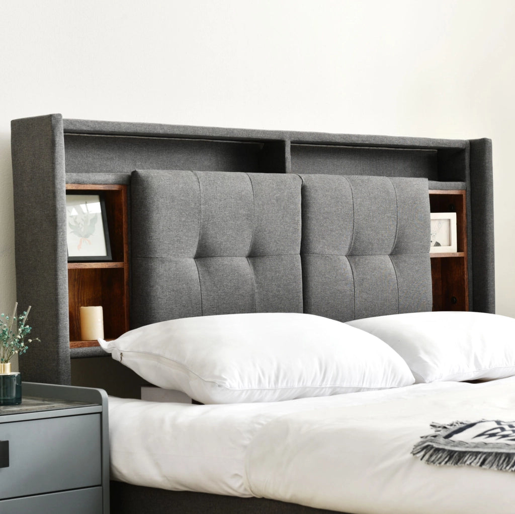 Letto imbottito 140x200 cm grigio con testiera contenitore, LED, USB e materasso H3