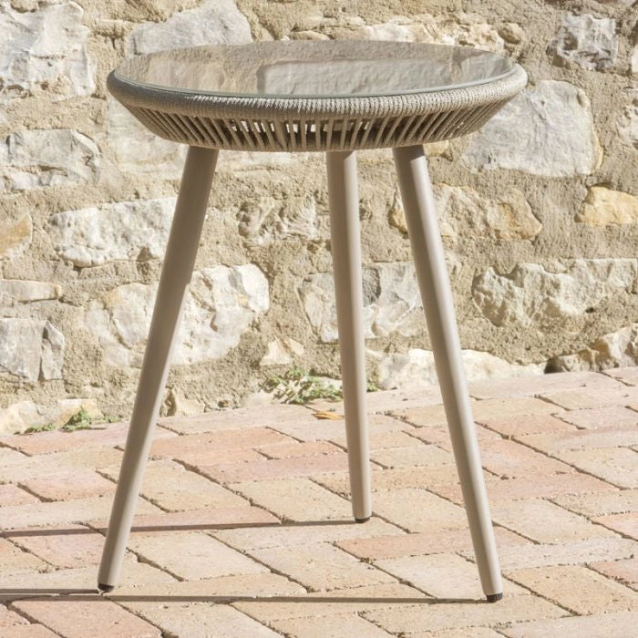 Salotto da giardino in alluminio MINOSSE - 2 poltrone e 1 tavolino - Salotto Da Giardino In Alluminio Minosse - 2 Poltrone E 1 Tavolino Struttura Colore Tortora, Cuscineria Colore Sabbia