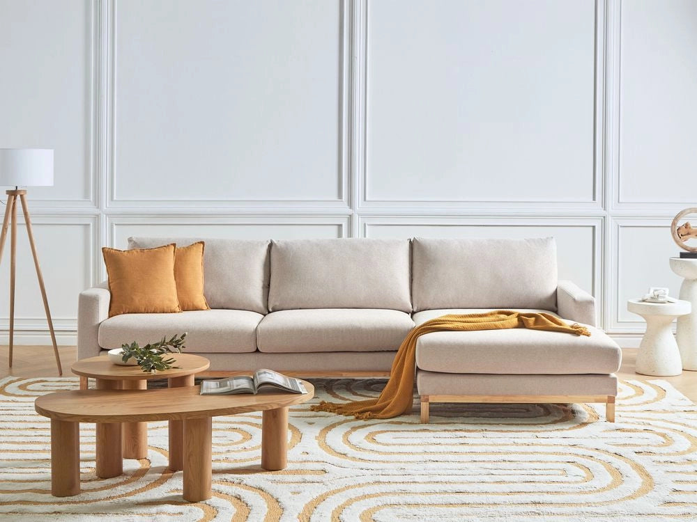 Divano angolare Rivestimento in tessuto beige Gambe in legno lato sinistro stile elegante