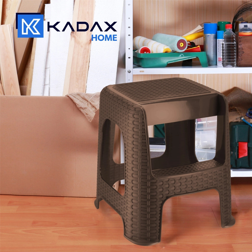 Sgabello da cucina KADAX, robusto, antiscivolo, portata 160 kg.