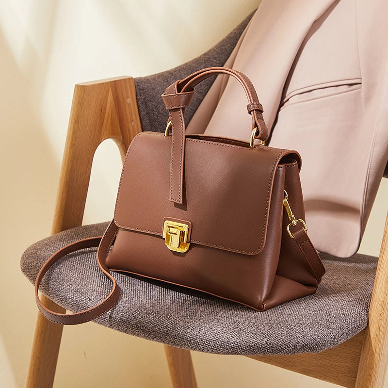 Borsa a tracolla da donna in vera pelle, stile vintage, marrone.