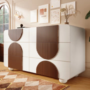 Cassettiera 121x41x71 cm con 6 cassetti; design curvo in MDF e legno bianco
