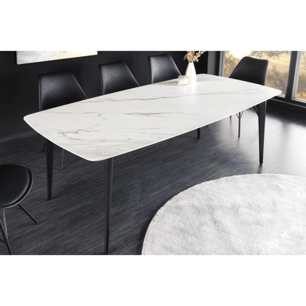 Tavolo da pranzo HEXA 160 cm – Piano in ceramica effetto marmo bianco e struttura in metallo nero