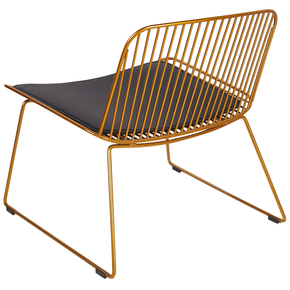 Sedia d'accento in metallo dorato con design a filo senza braccioli in ecopelle nera con cuscinetto Glam Industrial Modern