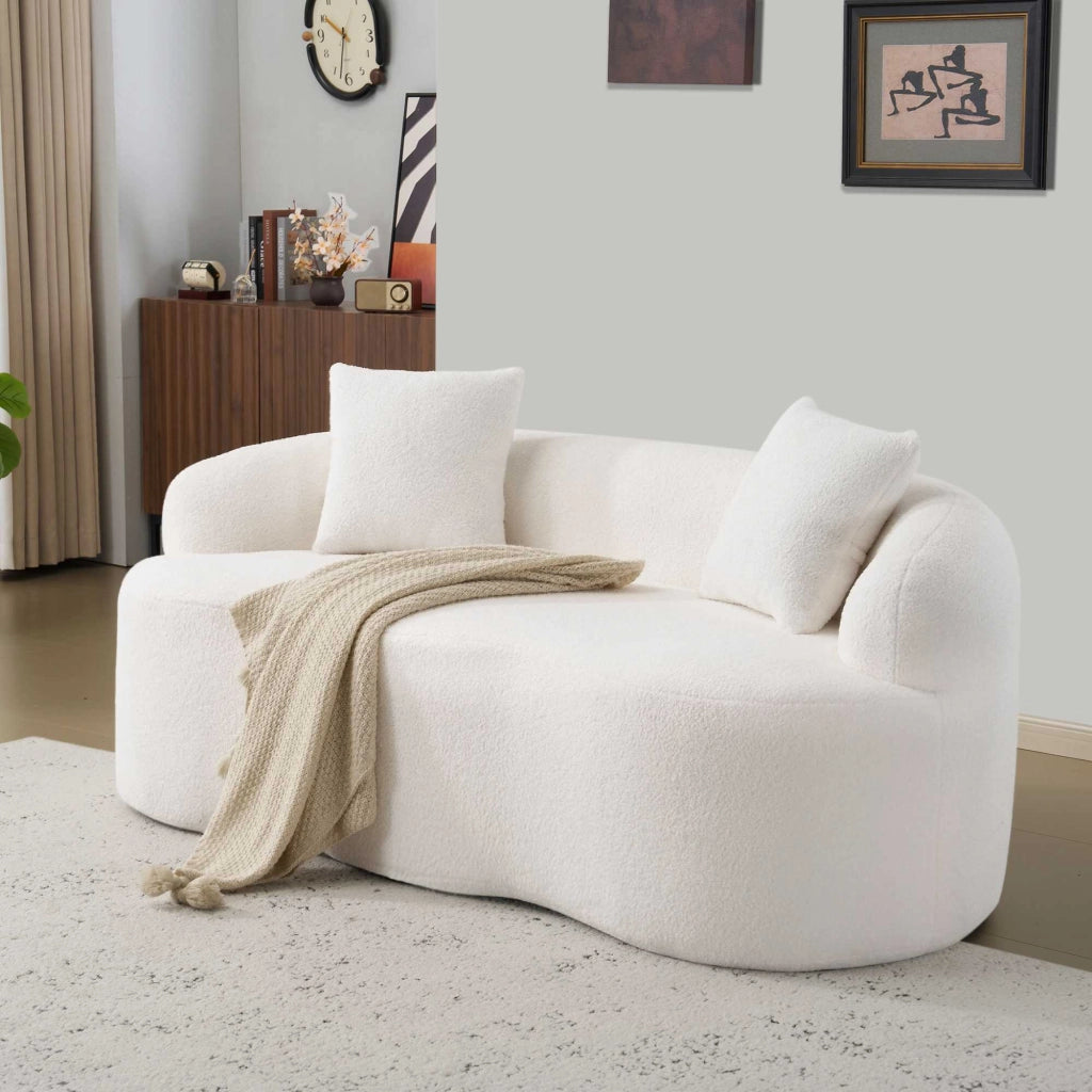 Divano curvo bianco crema 2 posti 170x89x70 cm; schiuma e molle; 2 cuscini; senza montaggio