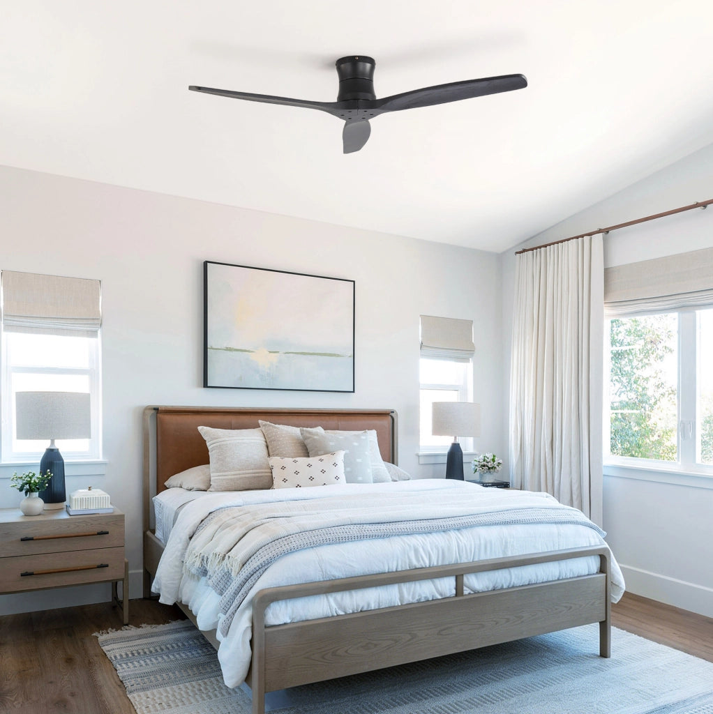 Ventilatore da soffitto reversibile con motore DC e telecomando; nero opaco