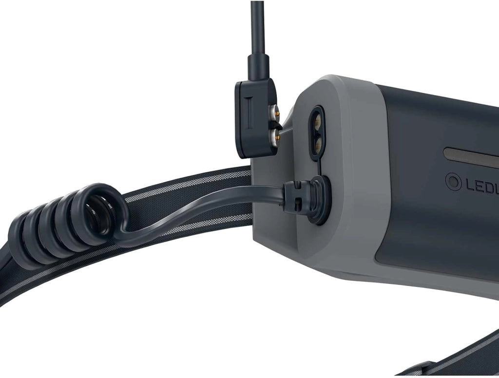 Ledlenser NEO9R - Lampada frontale ricaricabile a LED con fascia pettorale, ultra-luminosa da 1 200 lm, 120 ore di autonomia, fascia riflettente - Per trail running, escursionismo, ciclismo - Nero