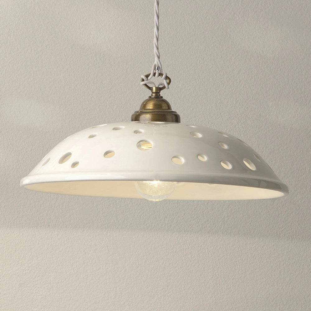CONTEMPORANEA Sospensione Artigianale in Ceramica Bianca Lucida Piatto Traforato d.38