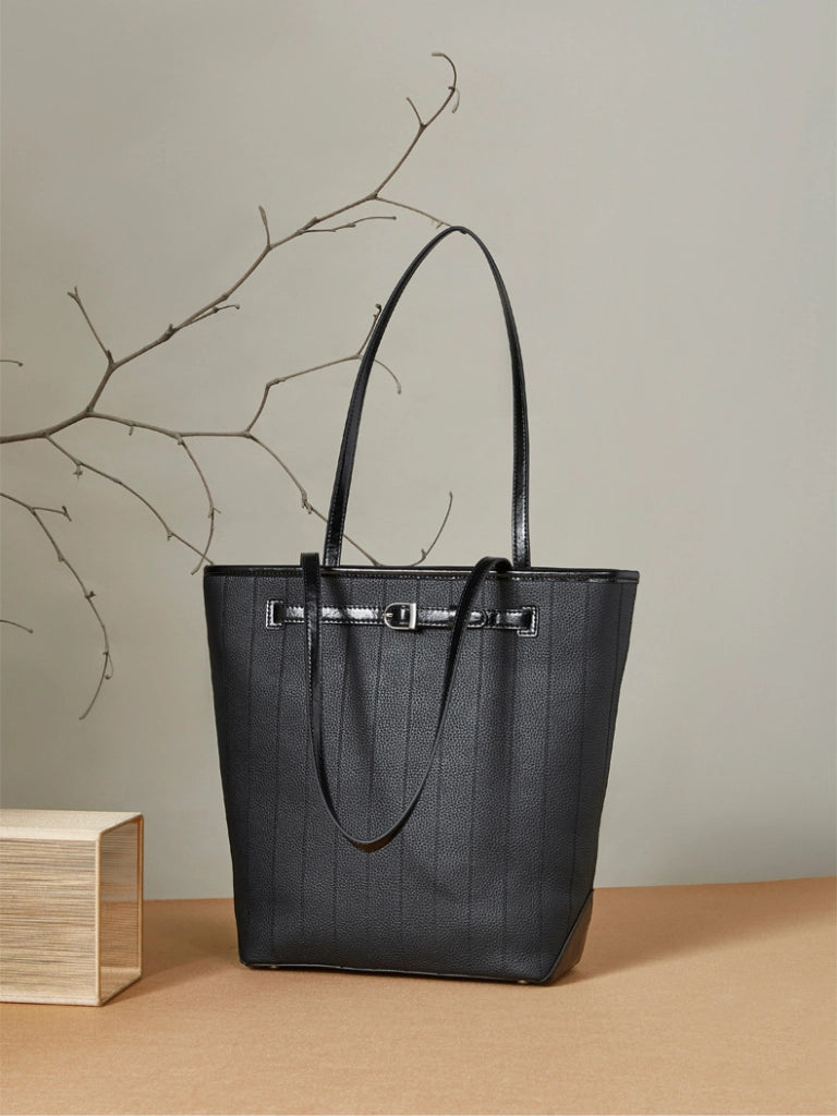 Borsa tote da donna in vera pelle, nera.