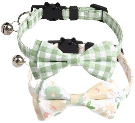 Set di Collare per Gatti di 2 pezzi - Collare Adattabile - Chiusura di Sicurezza - Campanello - Ricami Carini - Materiale: Tessuto, Lega