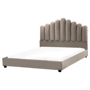 Letto matrimoniale ad acqua in velluto tortora 160 x 200 cm testata alta a conchiglia stile classico retrò