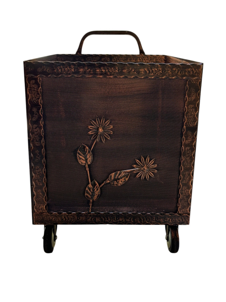 Porta Legna con Ruote, Porta Pellet, in Ferro Battuto, 52 x 50 x 84h cm, Motivo Floreale, Per Camino e Stufe Rame