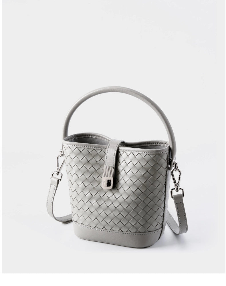Borsa a tracolla da donna in vera pelle, colore grigio.