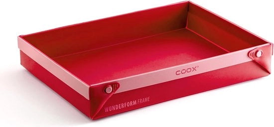 Piatto in rosso, il primo pannello opnevole, forma di silicone spazievoluta, BPA libero