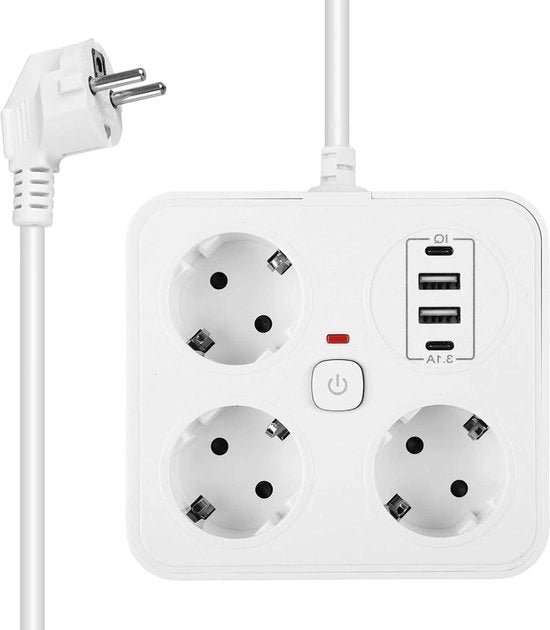 Pannello di espansione 7-in-1 per prese con 3 prese, 2 porte USB e 2 porte USB-C, con interruttore.