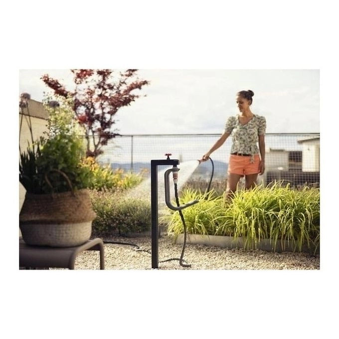 Gardena 18590-20 Liano TapFix Supporto per Tubo da Giardino fino a 20 m Montaggio Senza Viti Resistente UV e Gelo colore Nero