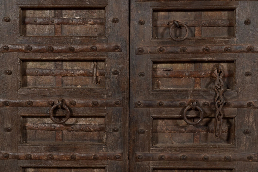 Biscottini Porta portone in legno massello e ferro da interno o da esterno vecchia e antica medievale scorrevole