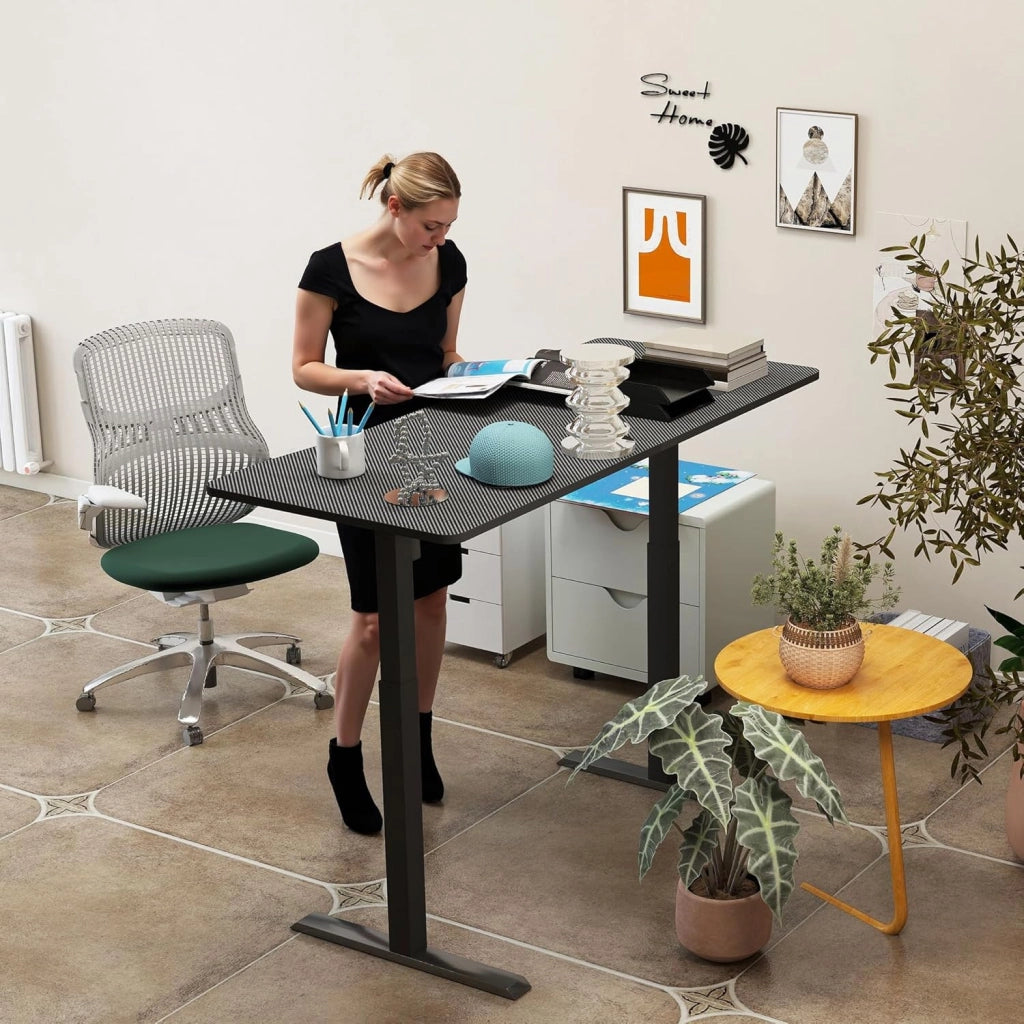 Scrivania elettrica regolabile in altezza, 140 x 60 cm, scrivania per computer, scrivania da ufficio con porta di ricarica di tipo C, gancio per cuffie e porta bevande, sedile elettrico, con