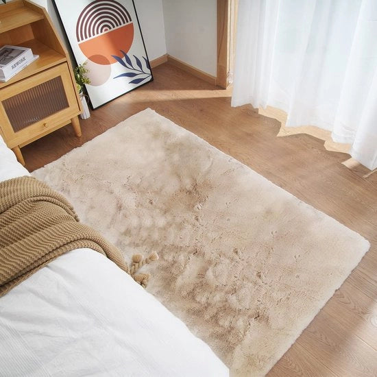 Tappeto Moderno per Camera da Letto e Salotto con Pelo Felpato, Antiscivolo, Lavabile, 90x150 cm, Beige