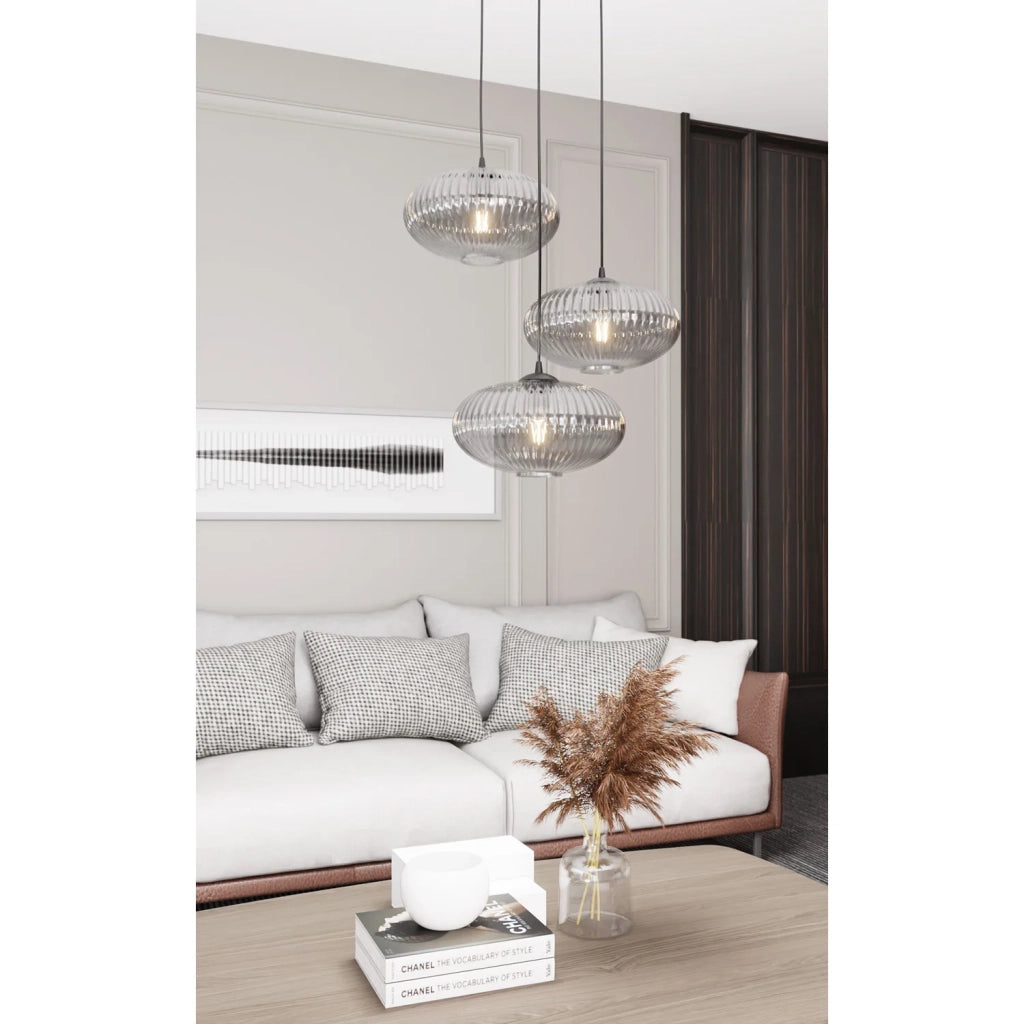 Lampadario 3 Luci Iris Base Tonda In Acciaio Nero Paralume Plissettato Fumè