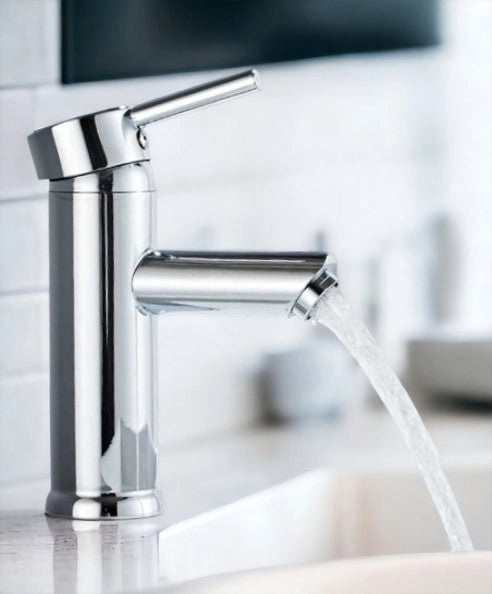 Rubinetto miscelatore moderno per lavabo