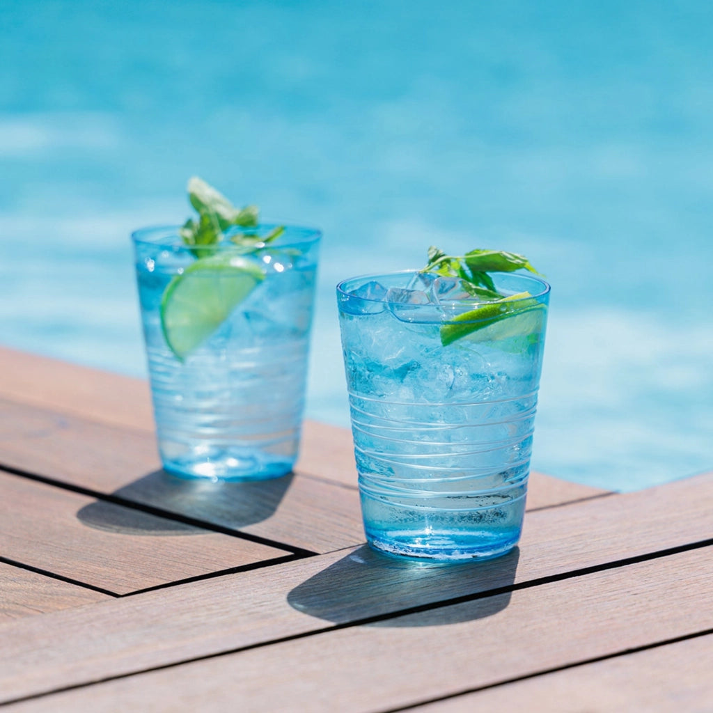 Set 6 Bicchieri Tumbler Filante in Vetro Colorato Acquamarina con Decorazione a Fili Bianchi Applicati a Mano, Design Elegante e Resistente