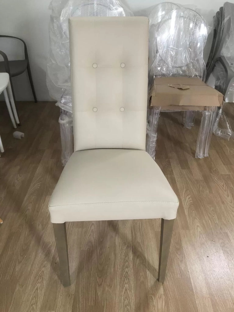 Set 2 sedie moderne in ecopelle 4 bottoni beige (677) - Mobili 2G