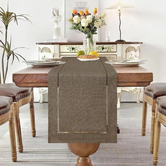 Tavolo da pranzo rustico a 180 cm per festa di cena - stile boho, design rurale, disegno intrecciato con strisce.