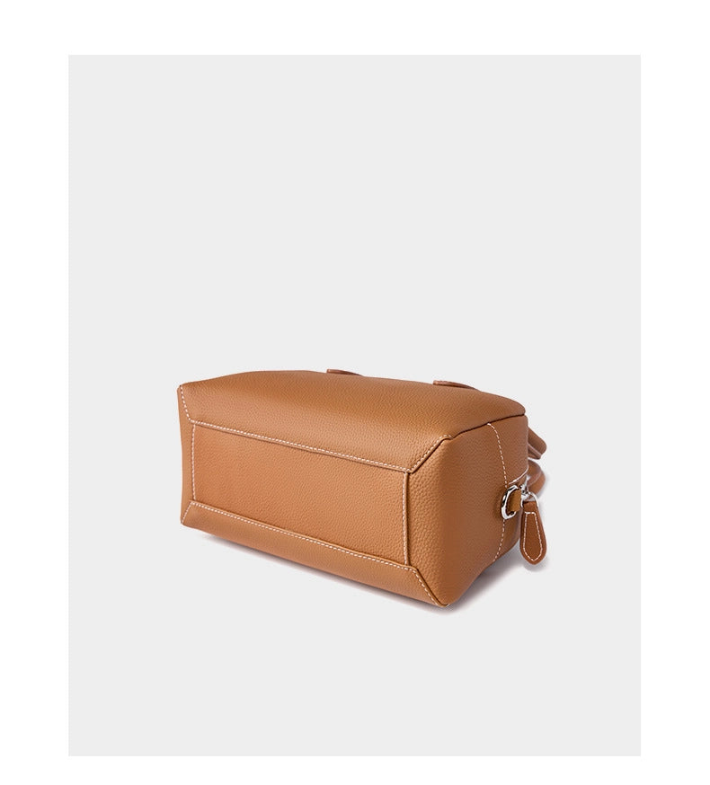 Borsa a tracolla piccola in vera pelle da donna, colore marrone.