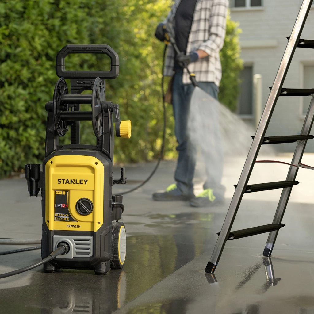 Stanley Idropulitrice SXPW22H ad Alta Pressione, per Auto ed Esterni Casa, Pressione max. 160 bar, Portata max. 480 l/h, Potenza Assorbita 2200 W