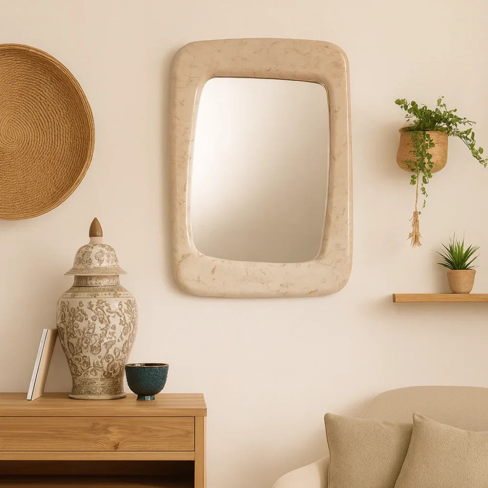 Specchio rettangolare da parete Floyd con cornice in pietra fossile beige | Duzzle