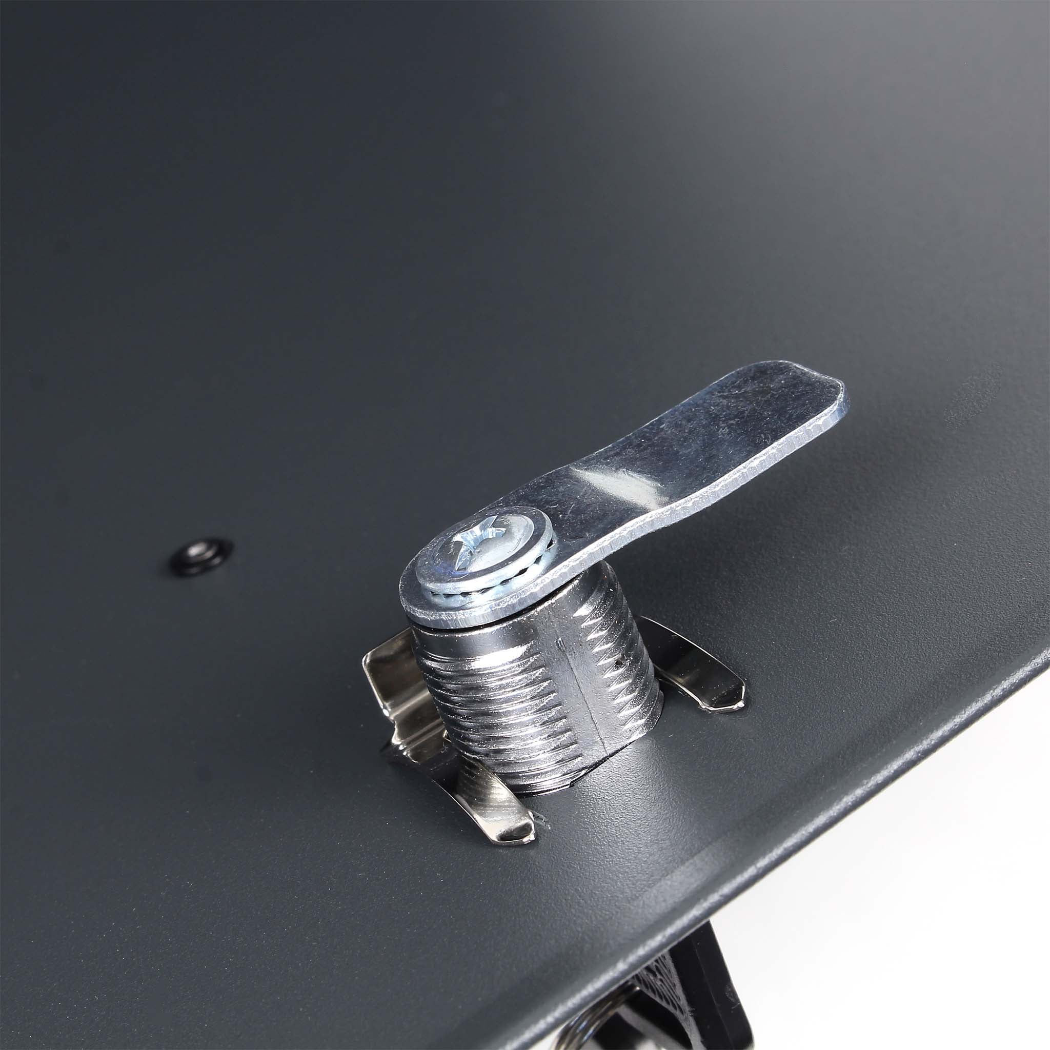 Cassetta postale V60 con portagiornale, antracite e inox, soft-close, 370 x 105 x 370 mm