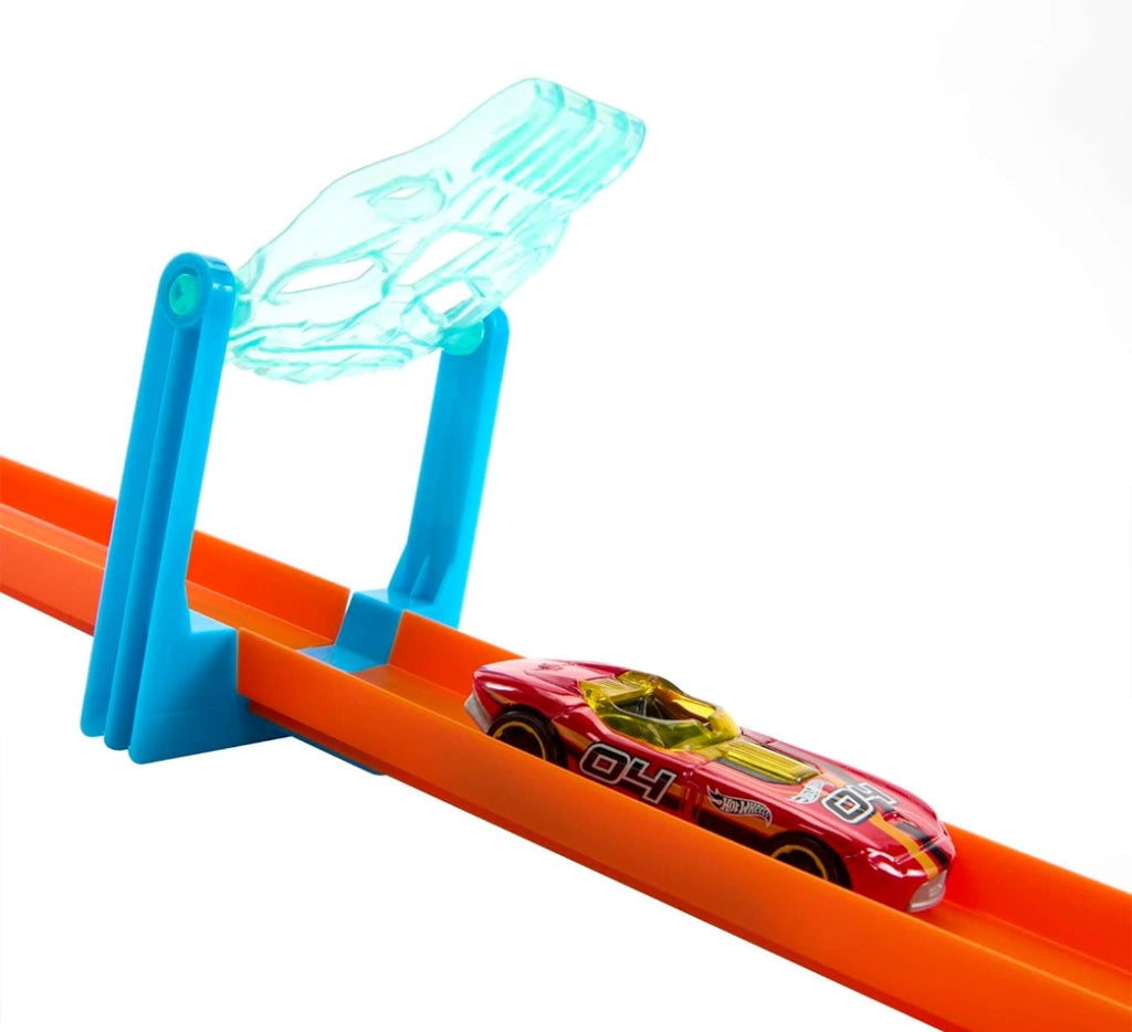Hot Wheels Track Builder Set Sfide Tema Ghiaccio con 1 veicolo Idea Regalo